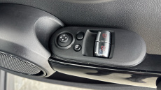 MINI Hatchback 1.5 Cooper Exclusive 3dr Auto Petrol Hatchback